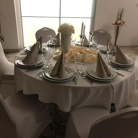 U Ferka Hotel Lemesany Luaran gambar