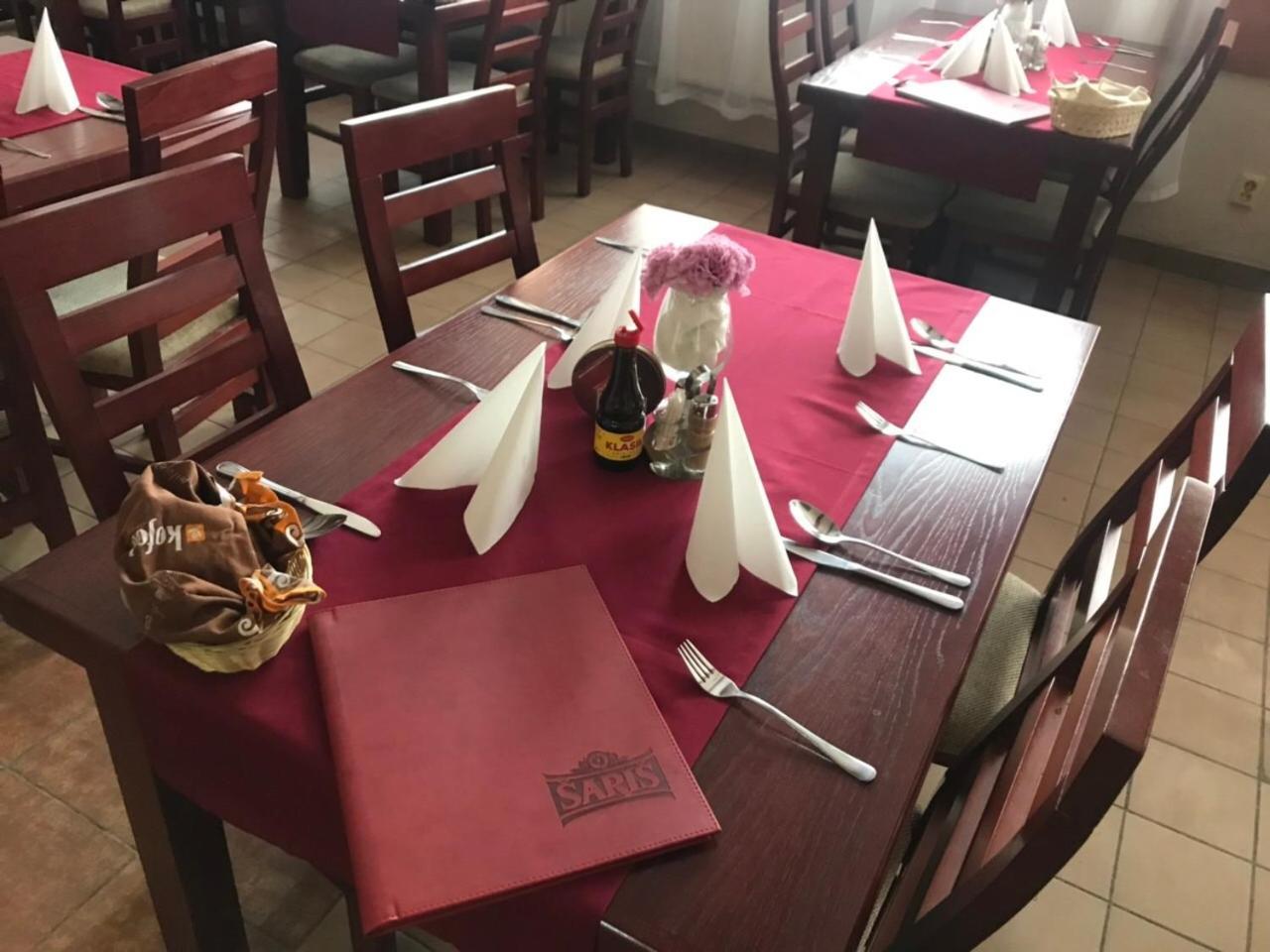 U Ferka Hotel Lemesany Luaran gambar